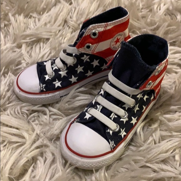 converse patriotic shoes